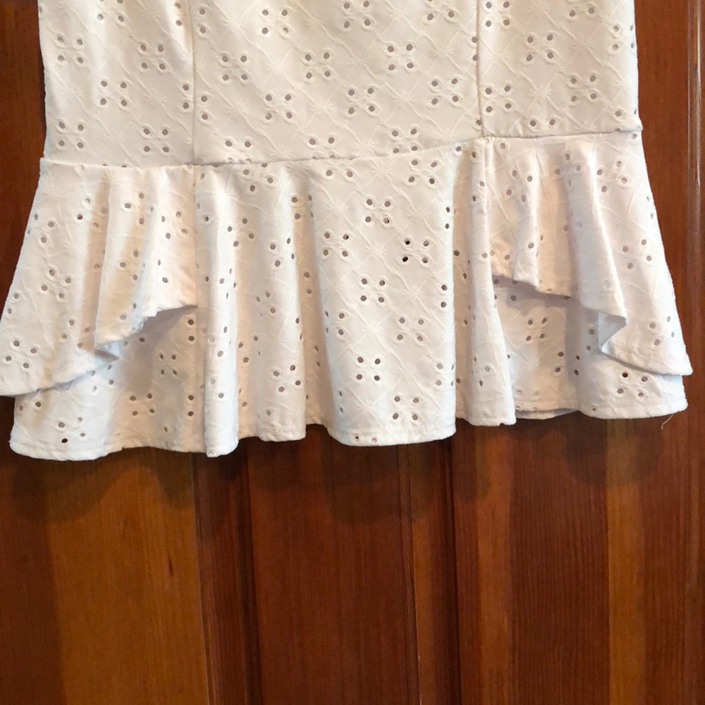 Top - Picture 2 of 3